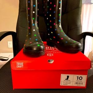 True craft rain boots